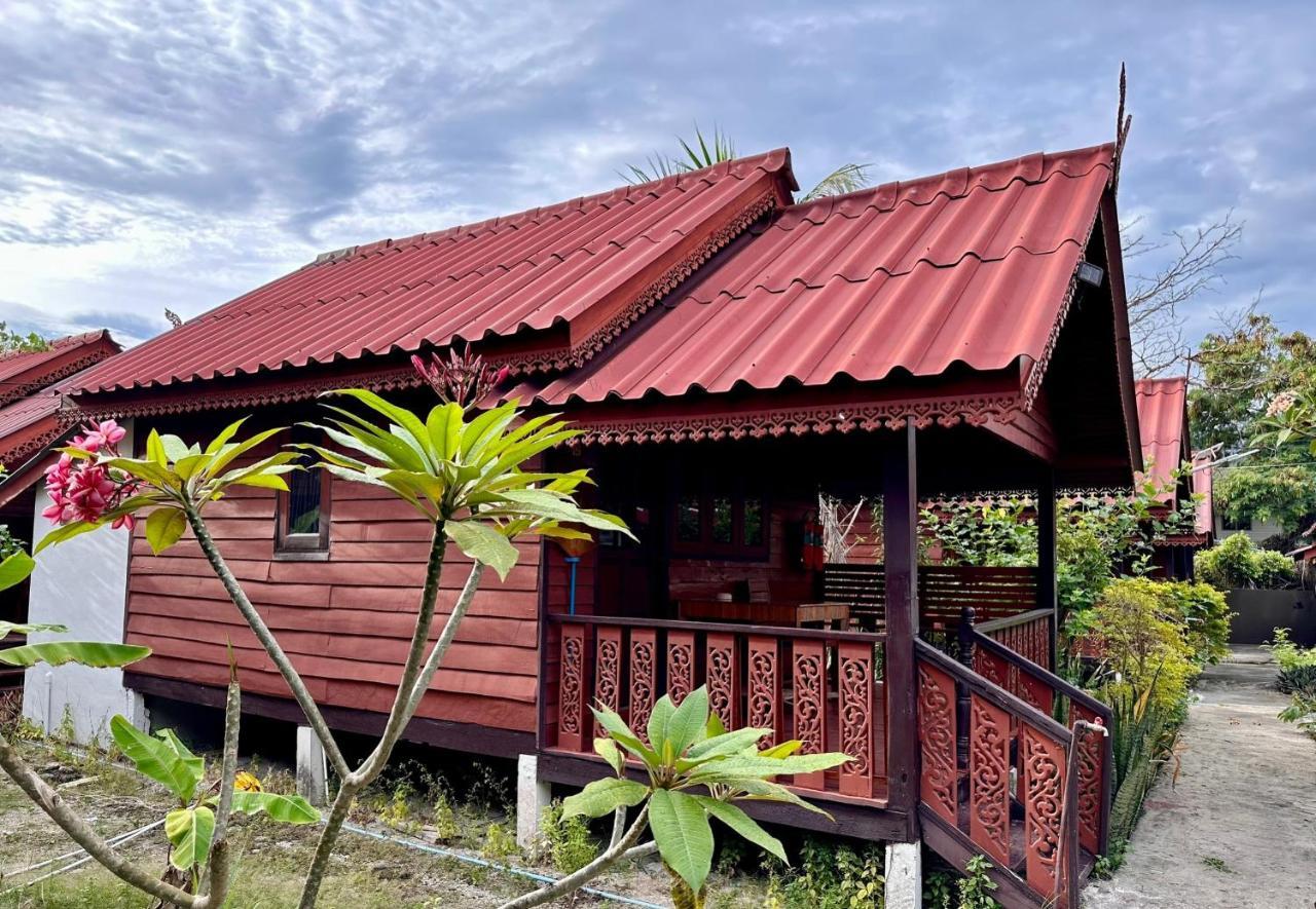 Lipe Power Beach Resort Ngoại thất bức ảnh